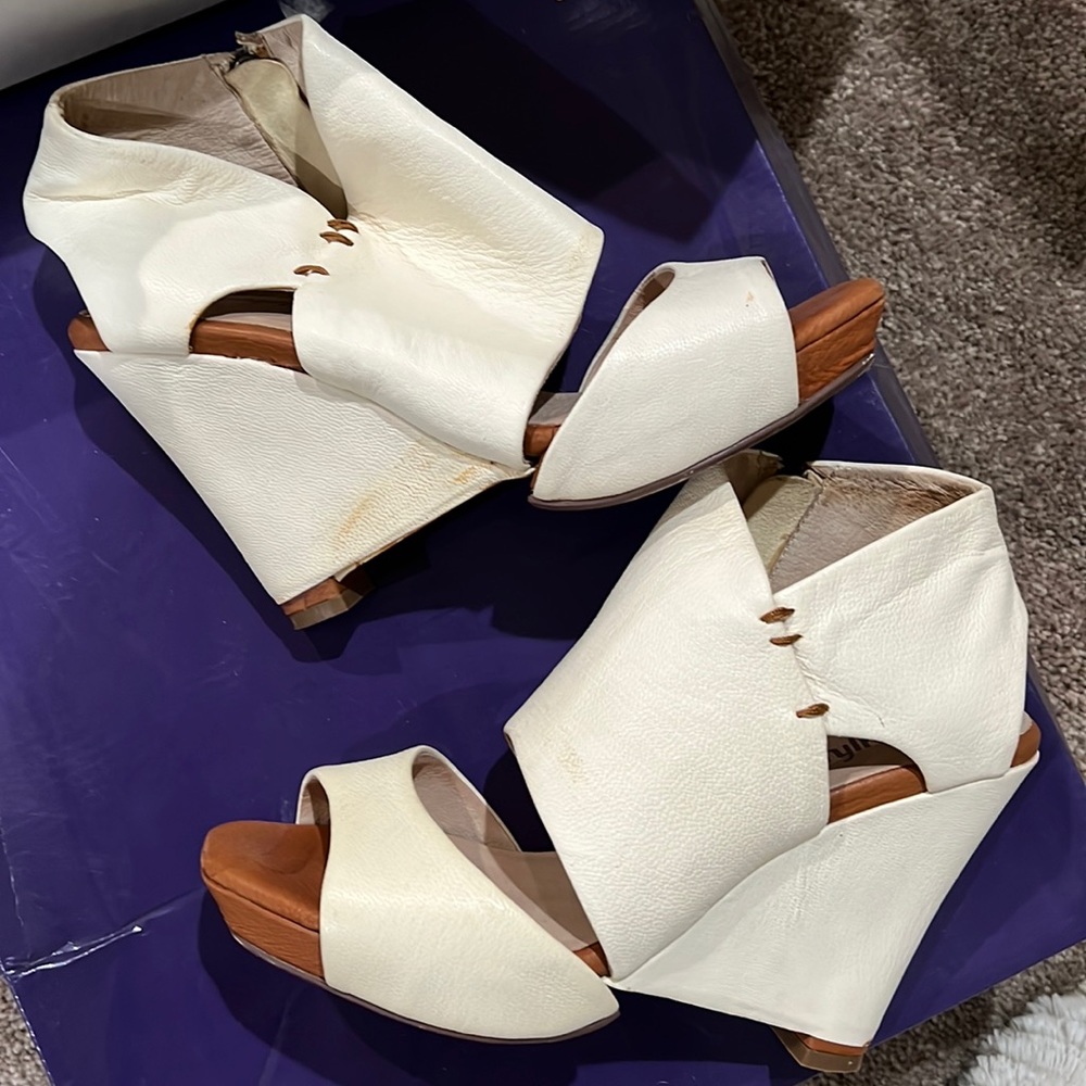 FarylRobin Madison Leather Wedge US 8